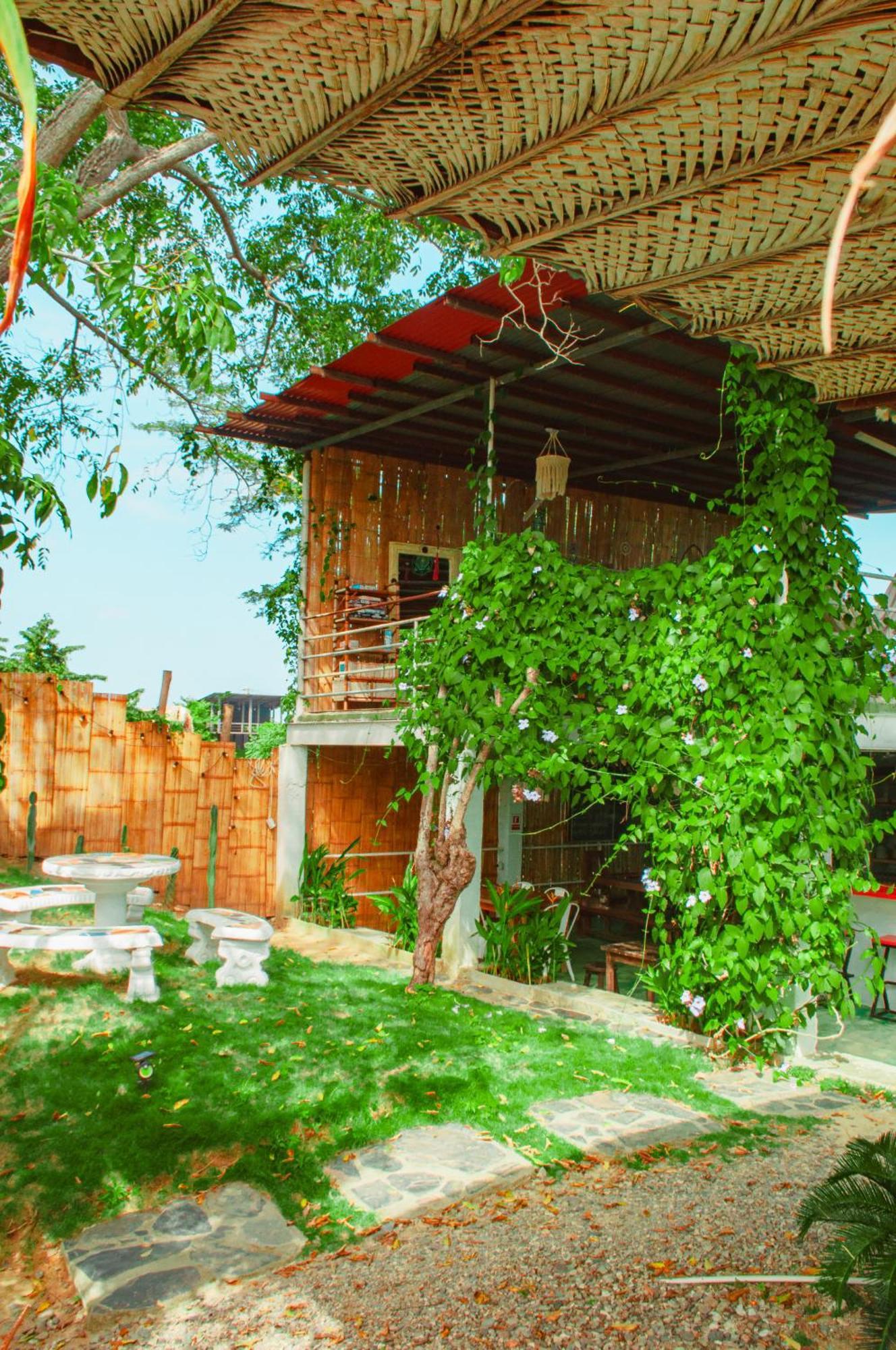 Hotel Renasci Palomino Exterior photo